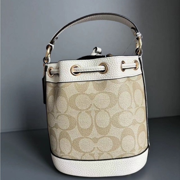 Coach Cream and Tan Signature Shoulder Bag - Picture 6 of 6